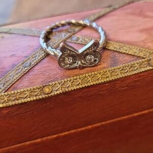 Owl Rhinestone & Clear Stone Accents Silver Tone Twisted Band Ring, Size 8